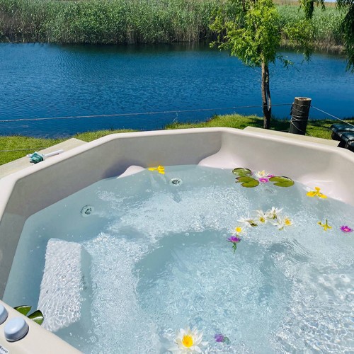 Virgo jacuzzi