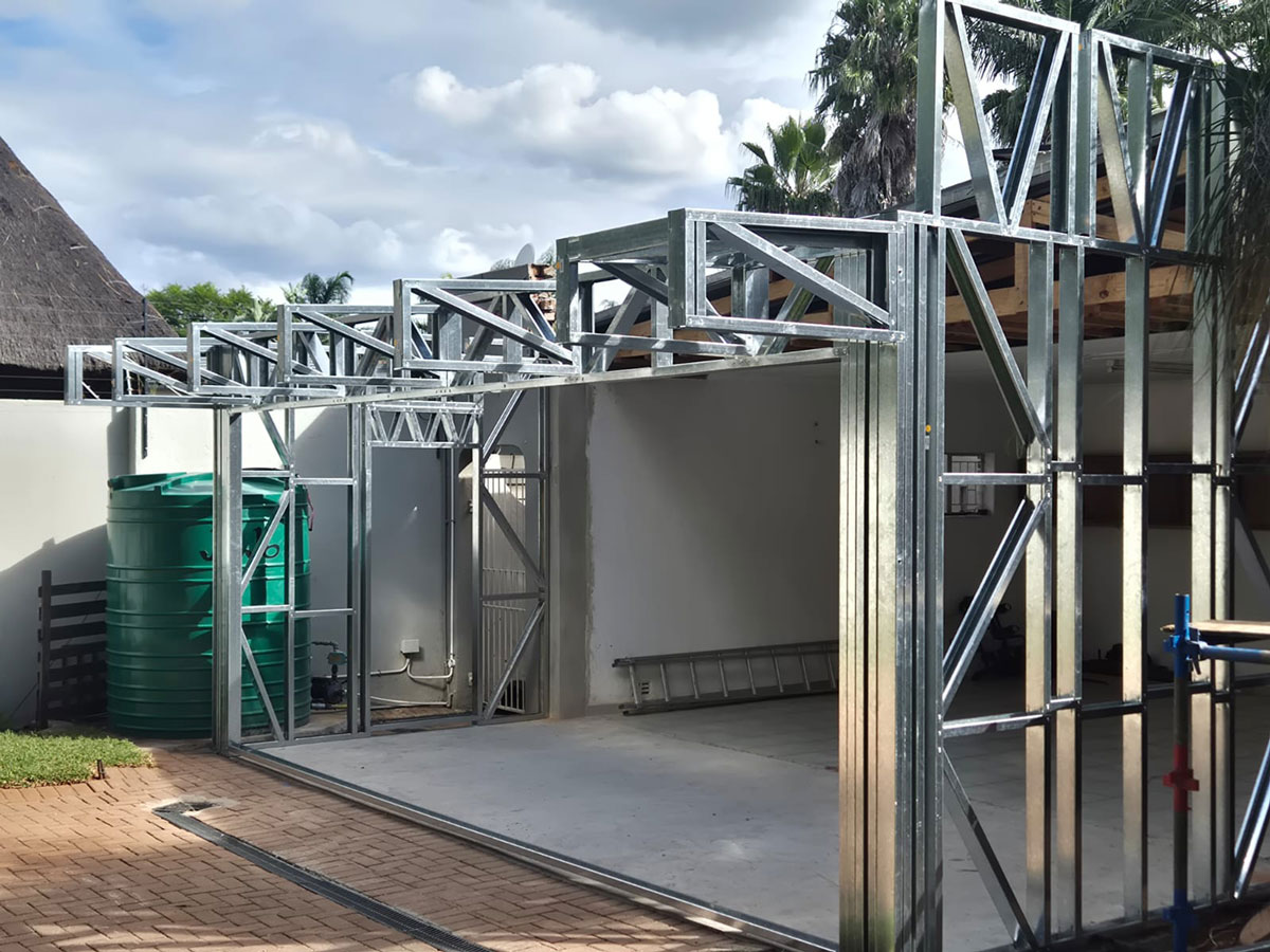 Light steel frame trusses